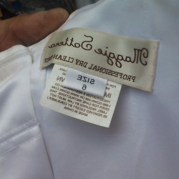 Wedding Dress - Picture 2 of 2